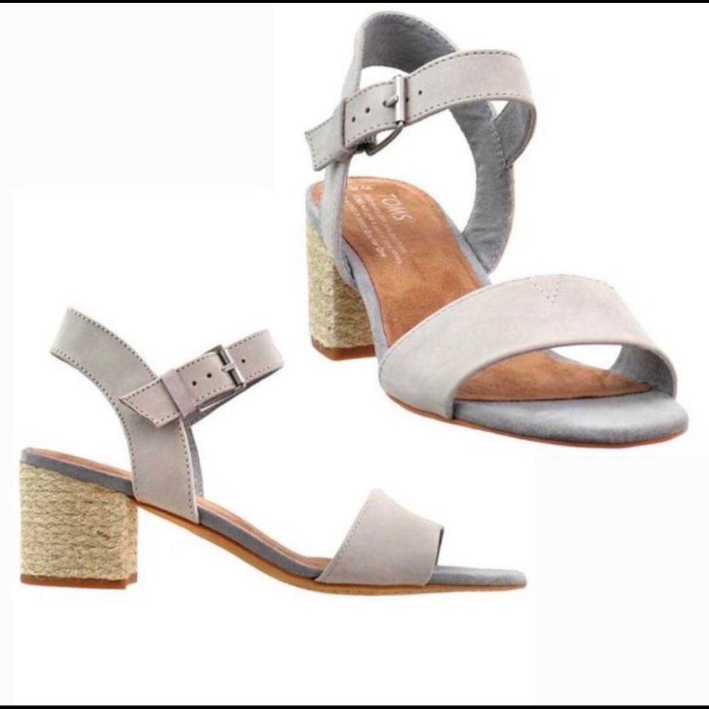 Tom’s sandals- 6.5